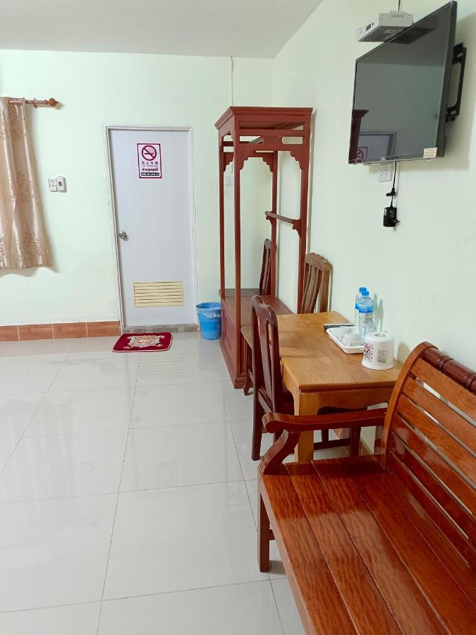 โรงเกลือรีสอร์ท ארניאפראטט מראה חיצוני תמונה